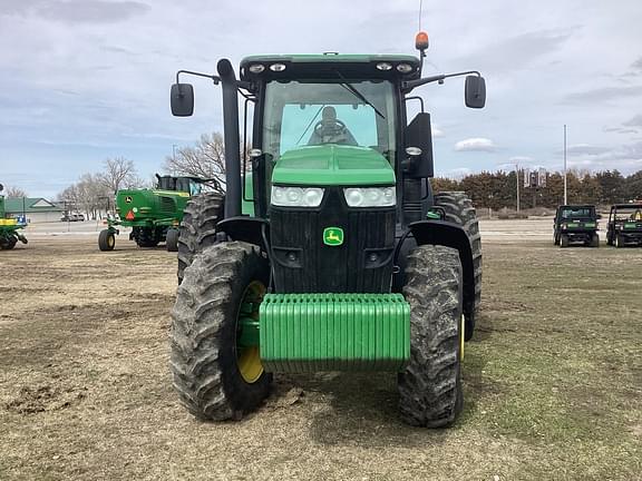 Image of John Deere 7215R equipment image 1