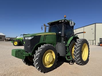 Main image John Deere 7215R