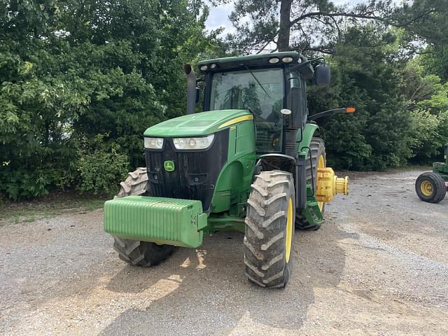 Image of John Deere 7215R equipment image 1