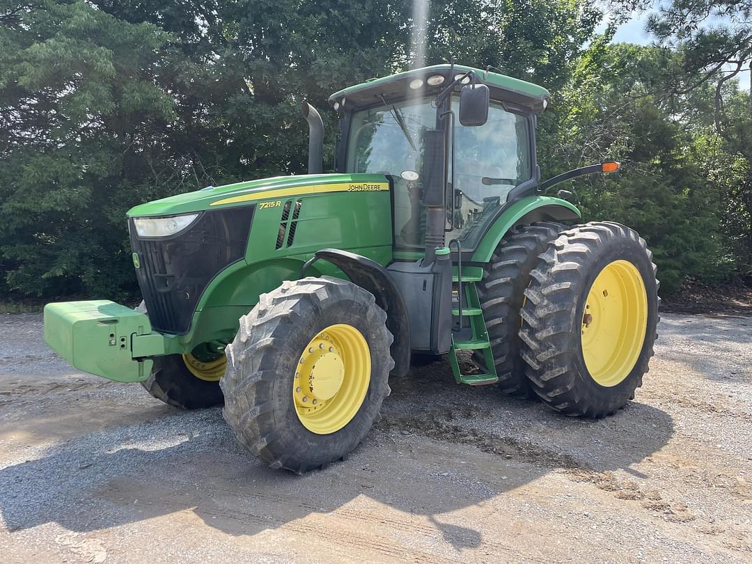 Image of John Deere 7215R Primary image