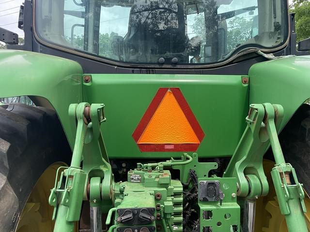 Image of John Deere 7215R equipment image 4