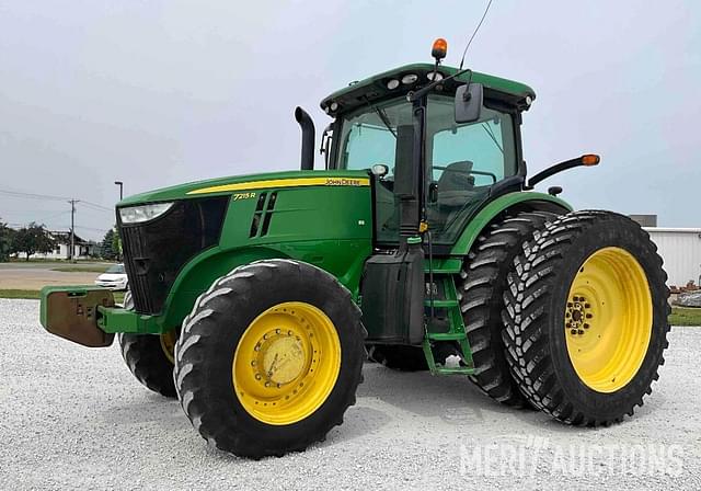 Image of John Deere 7215R equipment image 1