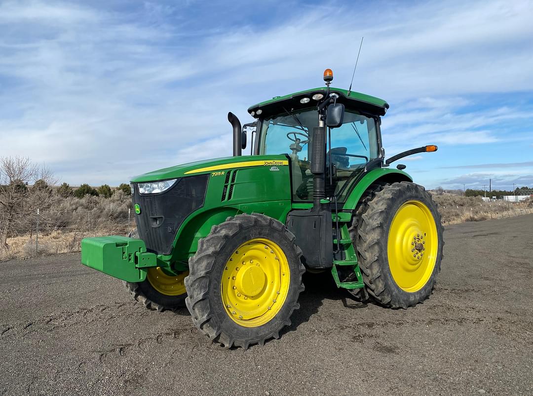 Image of John Deere 7215R Primary image