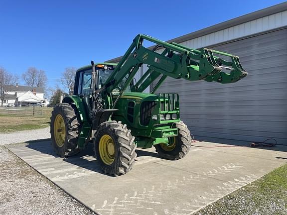 Image of John Deere 7230 Primary image