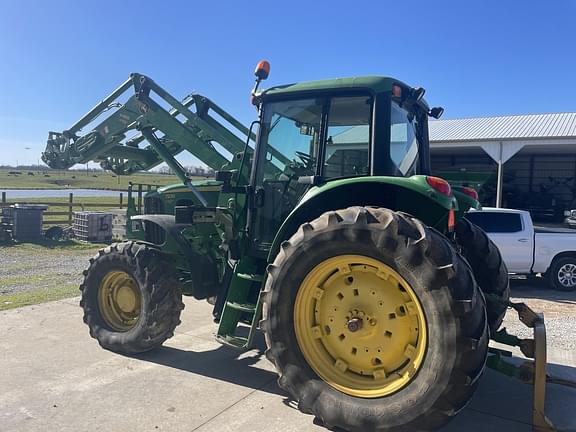 Image of John Deere 7230 equipment image 4