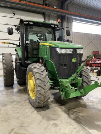 Image of John Deere 7230R equipment image 1