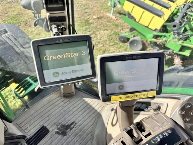 Image of John Deere 7230R equipment image 2