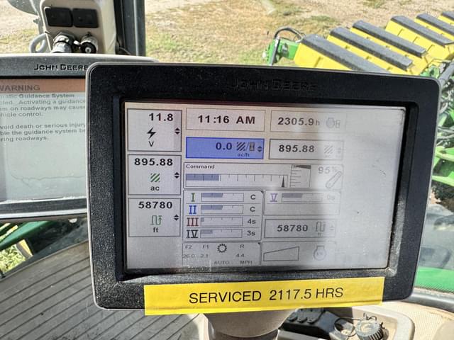 Image of John Deere 7230R equipment image 3