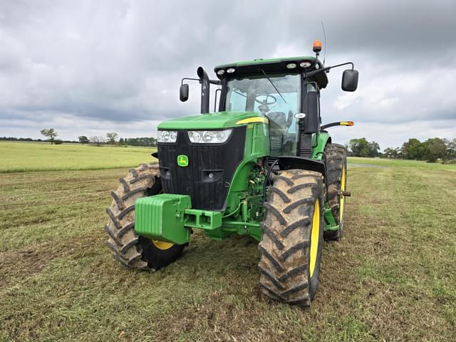 Image of John Deere 7230R equipment image 1