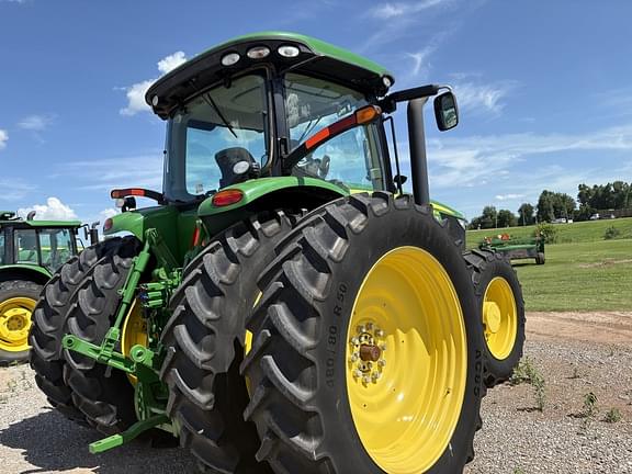 Image of John Deere 7230R equipment image 4