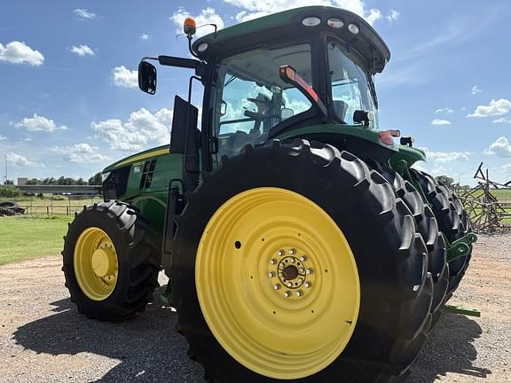 Image of John Deere 7230R equipment image 2