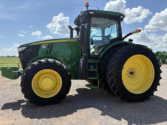Image of John Deere 7230R equipment image 1