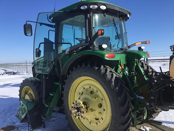 Image of John Deere 7230R equipment image 1