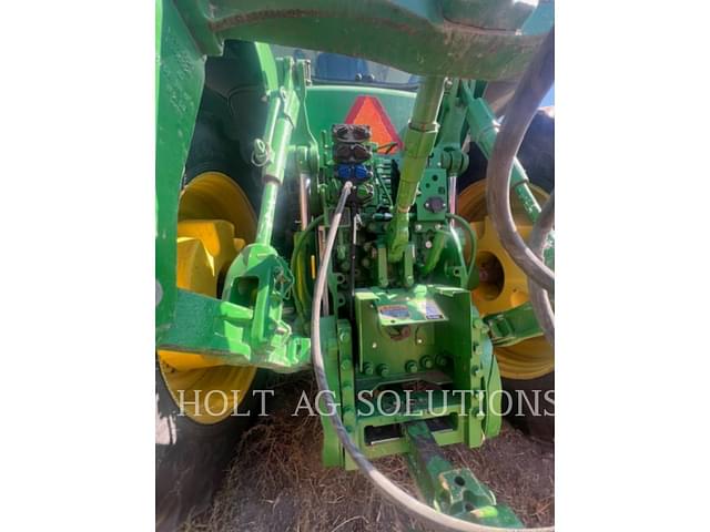 Image of John Deere 7230R equipment image 4