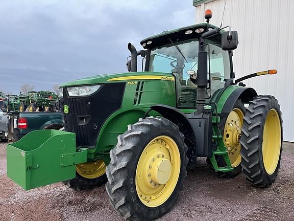 Image of John Deere 7230R equipment image 2