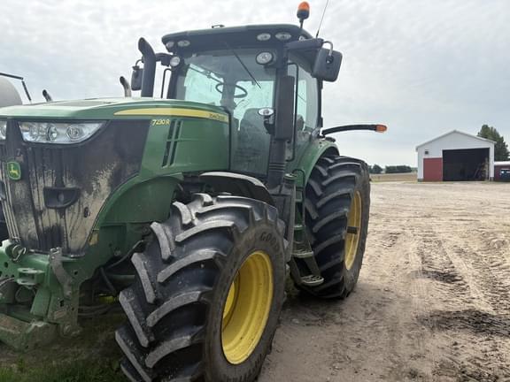 Image of John Deere 7230R equipment image 3