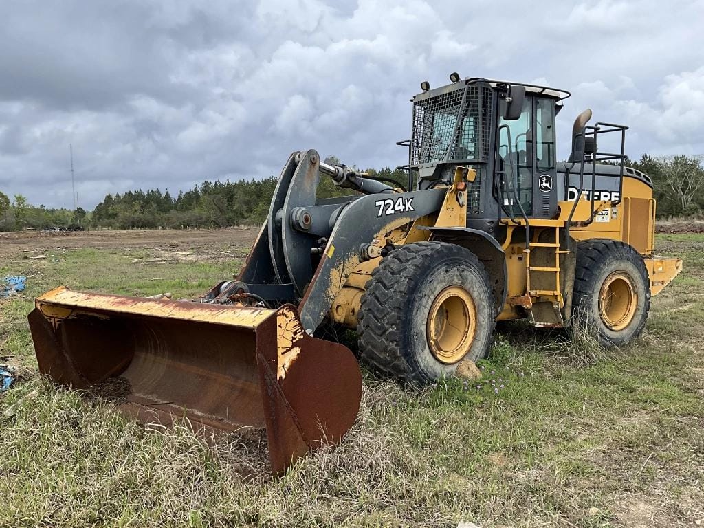 2013 John Deere 724K Equipment Image0