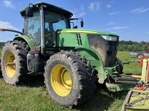 2013 John Deere 7260R Image