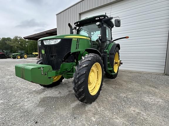 Image of John Deere 7260R equipment image 1