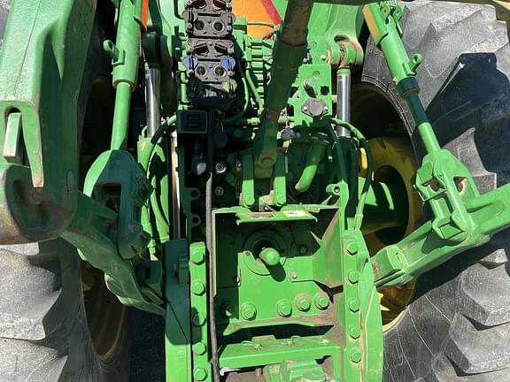 Image of John Deere 7260R equipment image 3