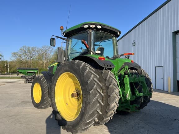 Image of John Deere 7260R equipment image 4