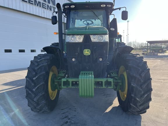 Image of John Deere 7260R equipment image 1
