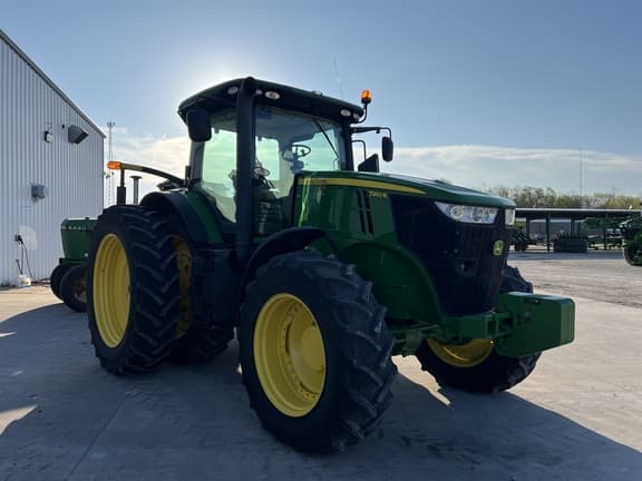 Image of John Deere 7260R equipment image 2