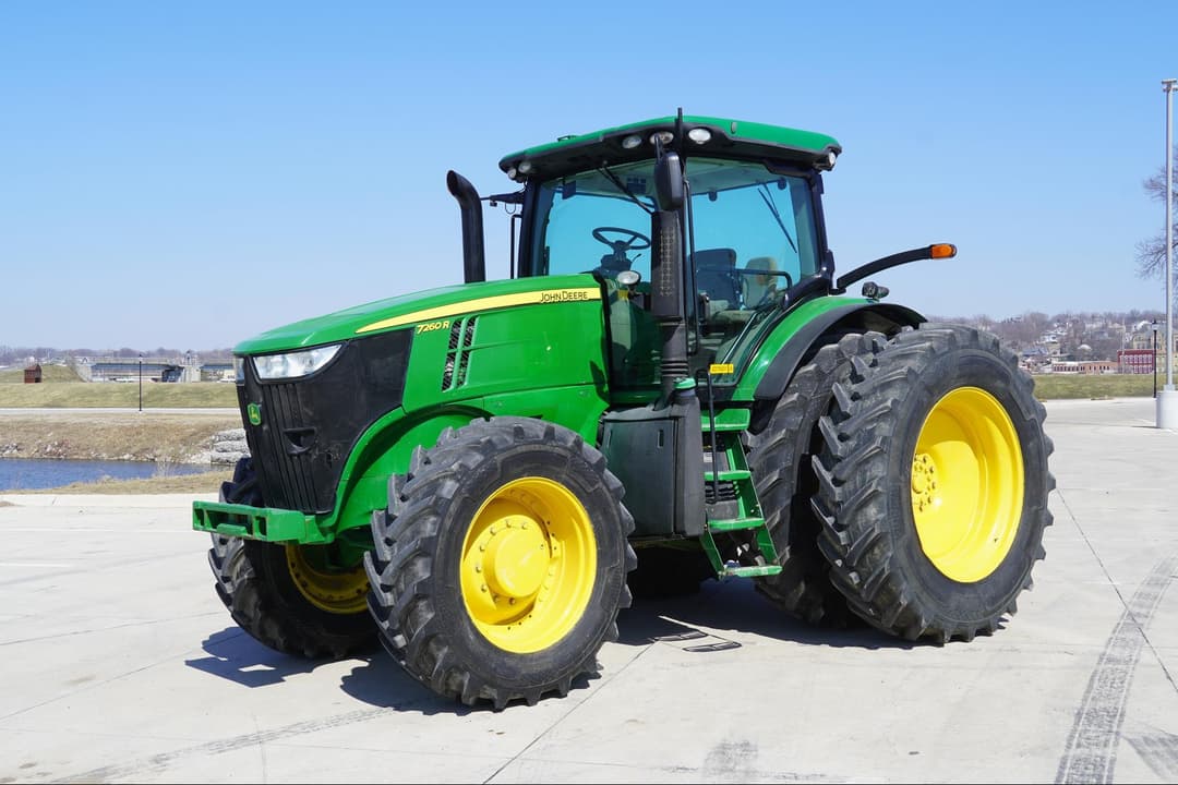 Image of John Deere 7260R Primary image
