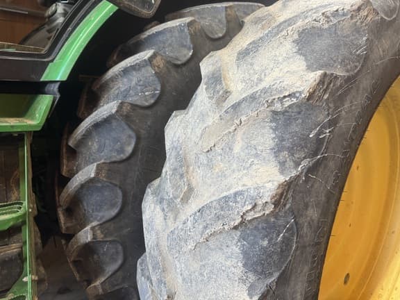 Image of John Deere 7260R equipment image 4