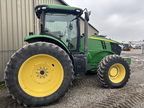 Image of John Deere 7260R equipment image 4