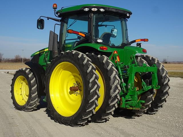 Image of John Deere 7260R equipment image 4