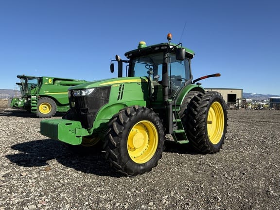 2013 John Deere 7280R Equipment Image0