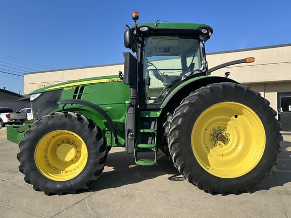 Image of John Deere 7290R equipment image 1