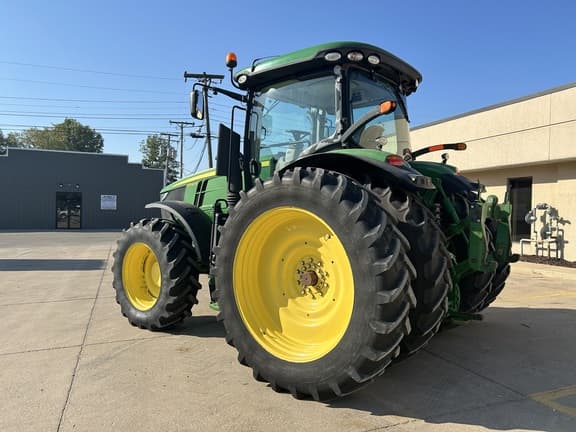 Image of John Deere 7290R equipment image 2