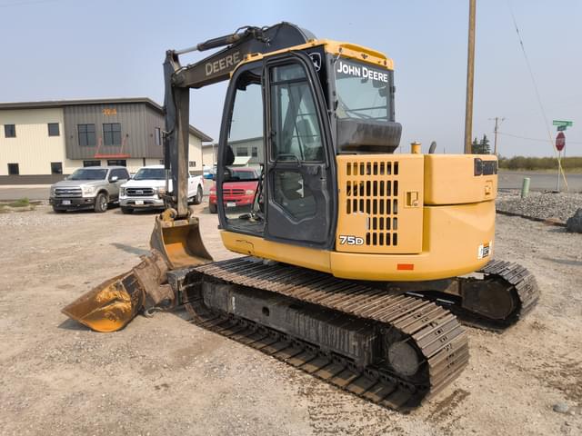 Image of John Deere 75D equipment image 2