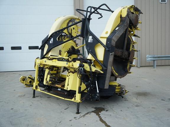 Image of John Deere 770 Primary image