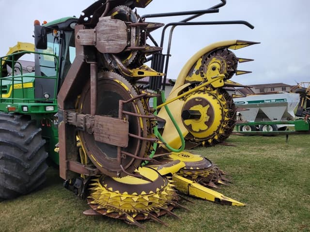 Image of John Deere 770 equipment image 3