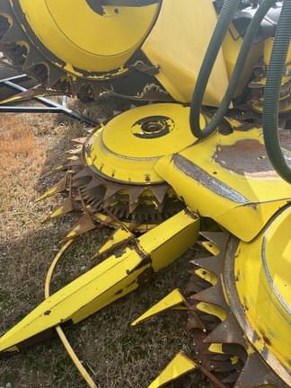 Image of John Deere 770 equipment image 3