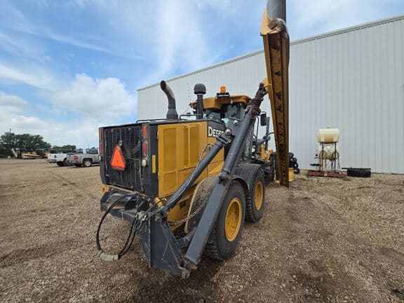 Image of John Deere 772G equipment image 4