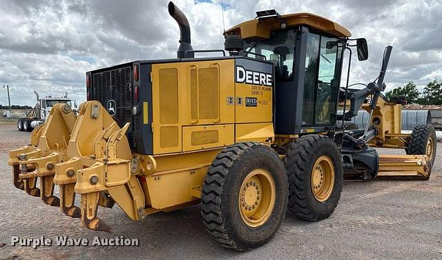 Image of John Deere 772G equipment image 4