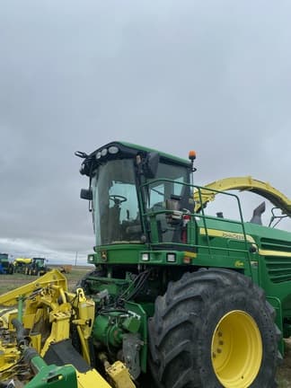 Image of John Deere 7780 equipment image 1