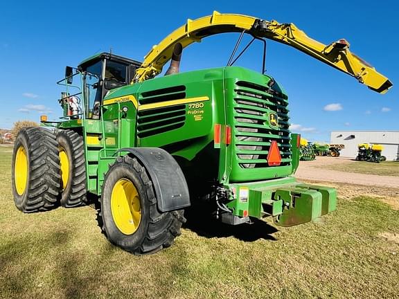 Image of John Deere 7780 equipment image 4