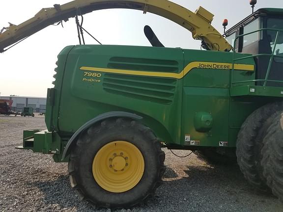 Image of John Deere 7980 equipment image 1