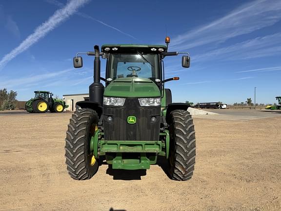 Image of John Deere 8235R equipment image 1