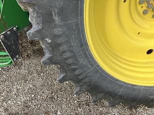 Main image John Deere 8235R 17