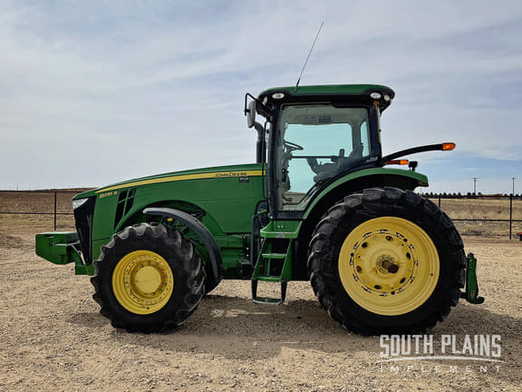 Image of John Deere 8235R Primary image