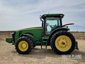 2013 John Deere 8235R Image