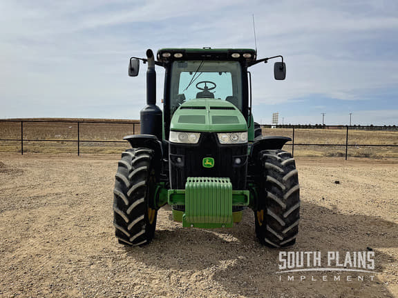 Image of John Deere 8235R equipment image 2
