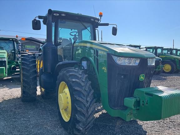 Image of John Deere 8235R Primary image