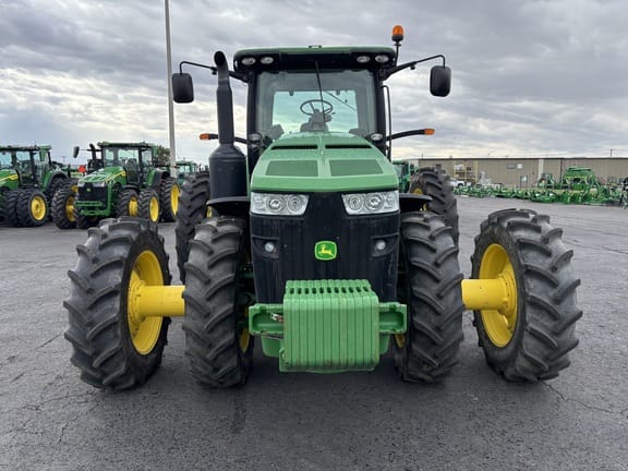 2013 John Deere 8235R Equipment Image0
